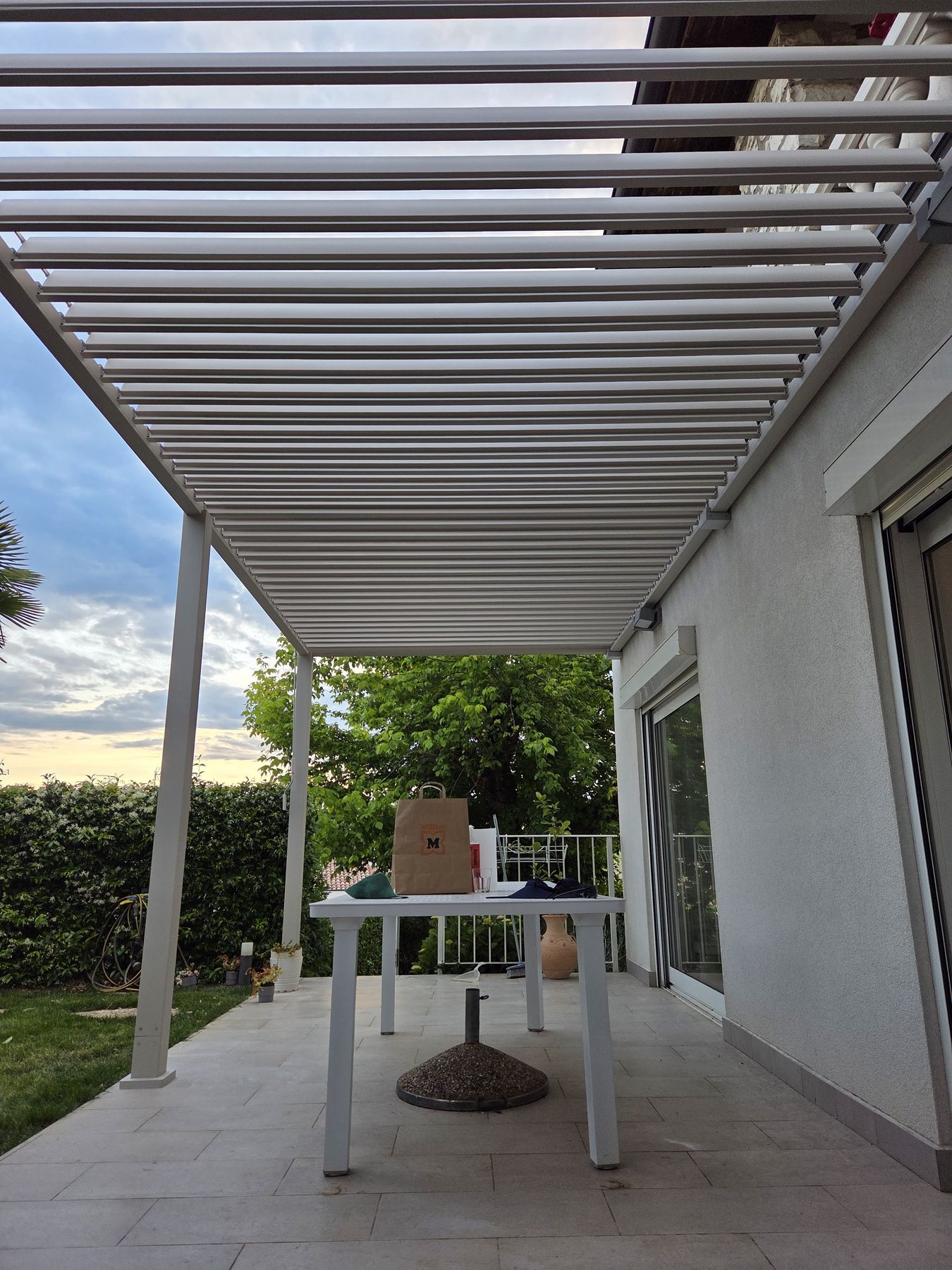 Bioklimatska pergola — Pergola Lux